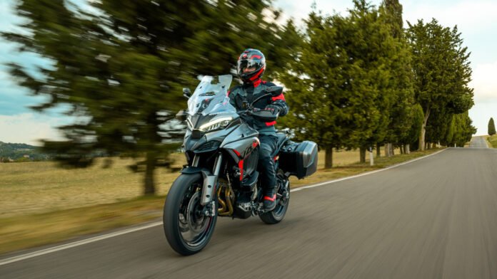 Ανανέωση-για-την-ducati-multistrada-v4-s-grand-tour