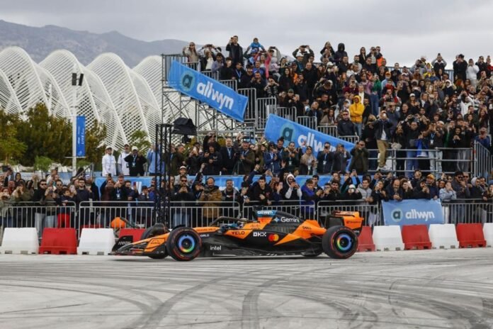 to-“allwyn-x-mclaren-racing:-live-in-athens”-έφερε-τη-formula-1-στην-Ελλάδα