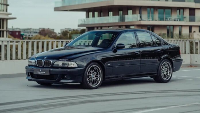 Γιατί-αυτή-η-παλιά-bmw-m5-κοστίζει-πάνω-από-300.000-ευρώ;