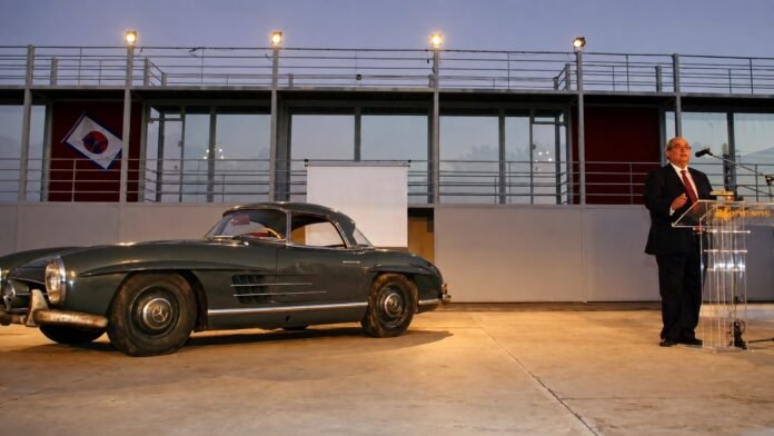 Η-mercedes-των-405.000-ευρώ-του-Πειραιά:-Τι-απέγινε-15-χρόνια-μετά;