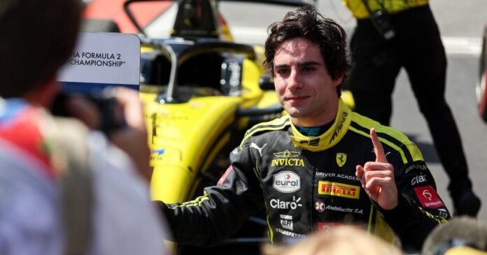 f1:-Ο-Καμάρα-προβάρει-τη-φόρμα-της-haas-για-το-2027