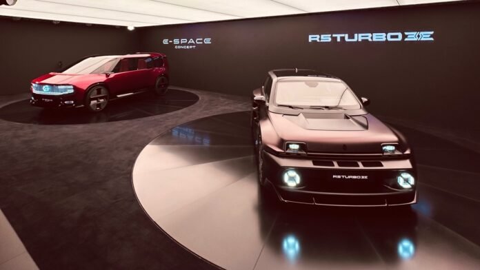 Στο-Παρίσι-με-τις-renault,-dacia-και-alpine-(+-video)