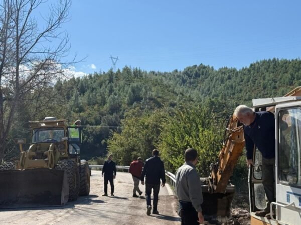 Εύβοια:-“Αγώνας-δρόμου”-με-60-μηχανήματα-για-να-αποκατασταθούν-οι-τεράστιες-ζημιές-από-την-κακοκαιρία