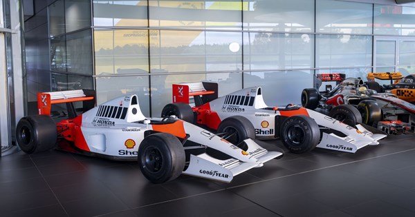 h-mclaren-πουλάει-μονοθέσια-των-senna-και-hamilton