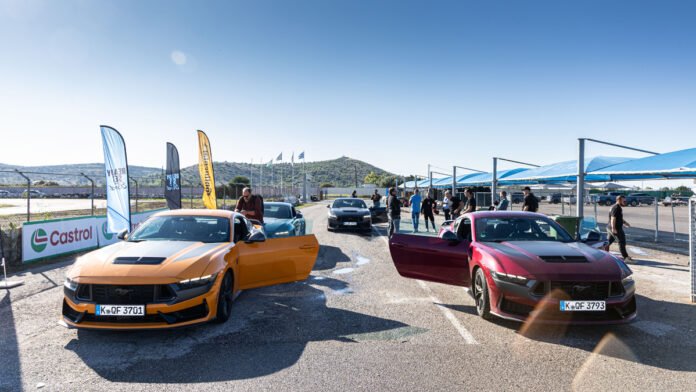 Οδηγούμε-την-ξεχωριστή-ford-mustang-dark-horse-στην-πίστα-των-Μεγάρων